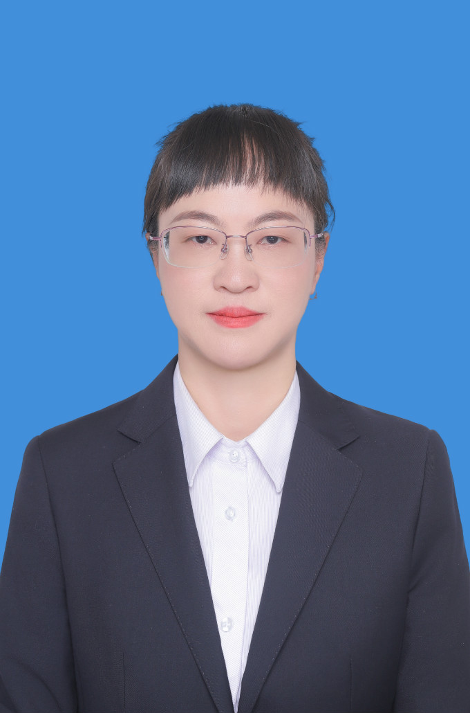 胡 炳 芳（董事會(huì)秘書）